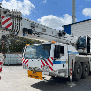Mobilny żuraw Demag AC 100 4L
